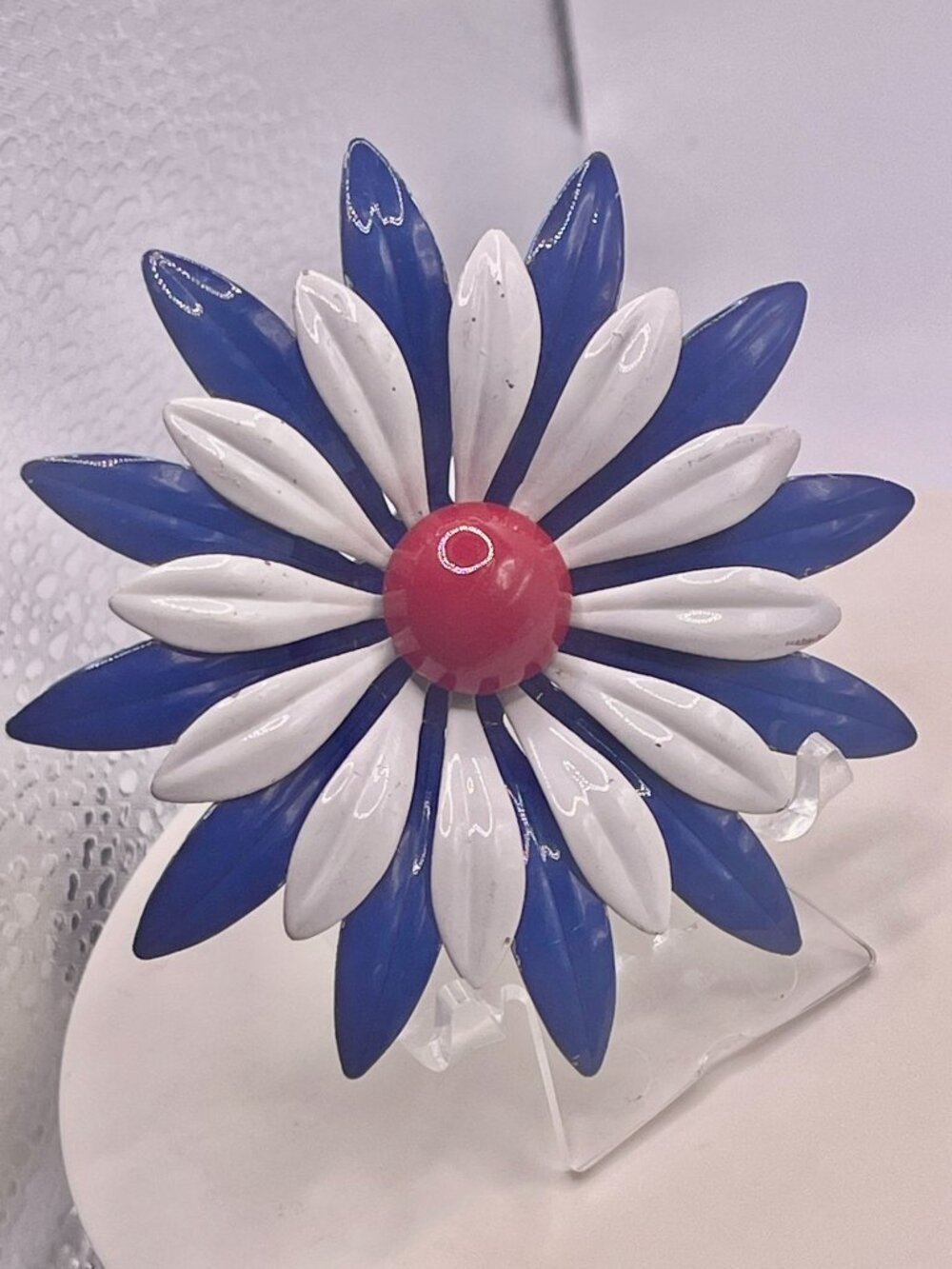 Vtg 60s Retro Enamel Flower Power Brooch Red White Blue Patriotic Pin - Starburs